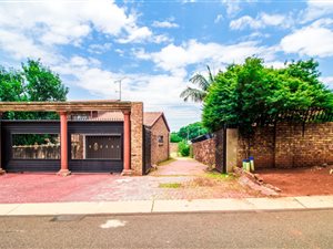 621 m² Land available in Erasmuskloof