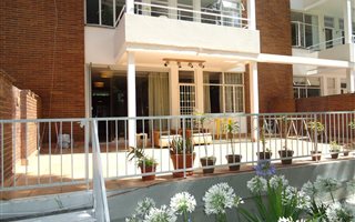 2 Bedroom Apartment in Elton Hill