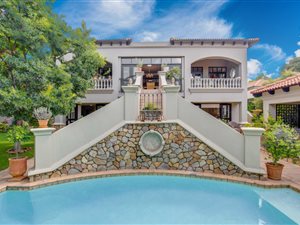5 Bed House in Dainfern