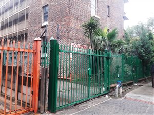 2 Bed Flat in Sunnyside