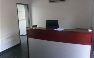 77 m² Office Space in Bendor