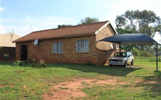 2 Bedroom House in Blue Saddle Ranches