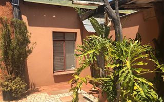 3 Bedroom House in Nestpark AH