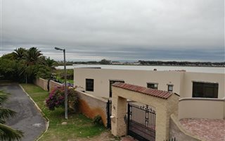 3 Bedroom House in Zeekoevlei