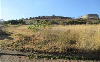 674 m² Land available in Eersterust