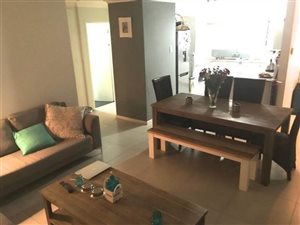 2 Bed Flat in Lyme Park