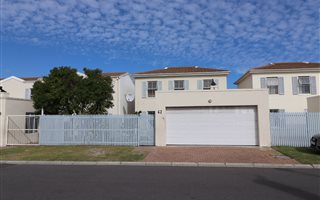 3 Bedroom House in Parklands