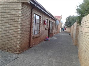 1 Bed Apartment in Vosloorus