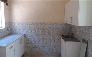 1 Bedroom Apartment in Pinetown Central
