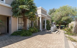 4 Bedroom House in Vygeboom