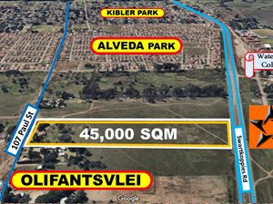 4.5 ha Land available in Olifantsvlei