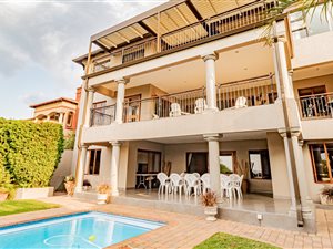 5 Bed House in Waterkloof Ridge