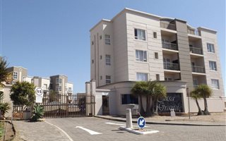 3 Bedroom Apartment in Reebok