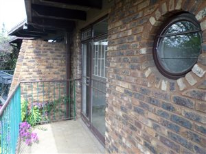3 Bed Apartment in Val de Grace