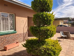 4 Bed House in New Park