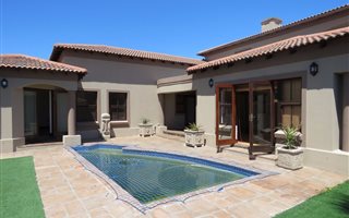 4 Bedroom House in Big Bay