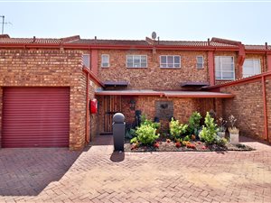2 Bed Duplex in Dorandia