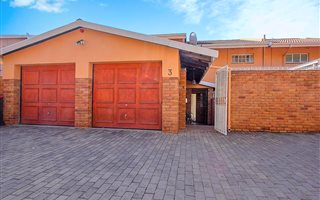 3 Bedroom Townhouse in Bedford Park