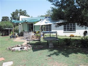 2 Bed Garden Cottage in Raslouw