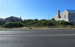 617 m² Land available in Struisbaai