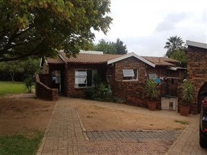 3 Bedroom House in Sundowner