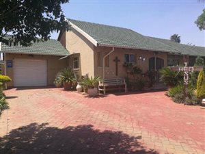 4 Bed House in Lilianton