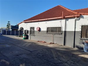 1700 m² Industrial space in Umbilo
