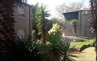 2 Bedroom Flat in Safari Gardens