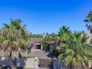 4 Bed House in Summerstrand
