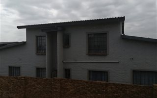 2 Bedroom Apartment in Highveld Park