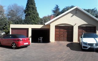 5 Bedroom House in Meredale