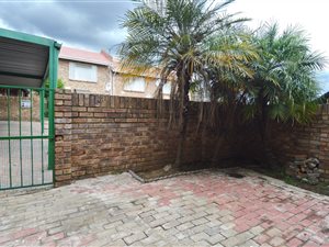 2 Bed Duplex in Lindbergh Park
