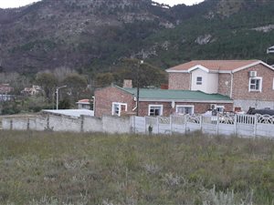 600 m² Land available in Caledon