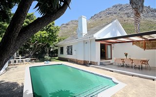 3 Bedroom House in Lakeside