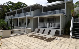 6 Bedroom House in Paradise