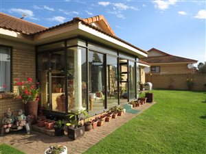 3 Bed Townhouse in Mossel Bay Central