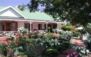 4 Bedroom House in Centurion Golf Estate