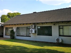 Commercial space in Parkmore