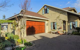 3 Bedroom House in Ben Fleur