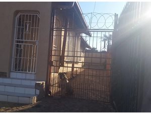 3 Bed House in Lenasia South