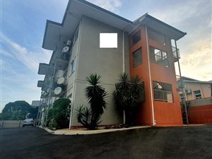 3 Bed Flat in Verulam Central