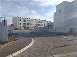 2 Bed Apartment in Nuutgevonden