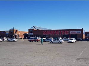 275 m² Retail Space in Ennerdale
