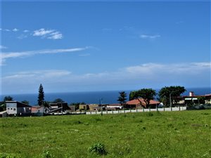 698 m² Land available in Tongaat Beach