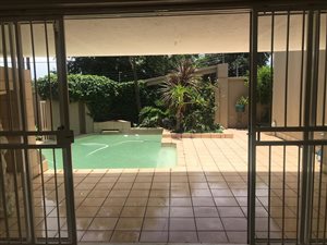 4 Bedroom House in Orchards