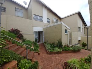 3 Bed Duplex in Sunningdale