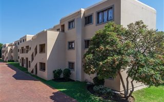 1 Bedroom Apartment in Weltevreden Park