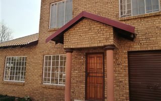 2 Bedroom Apartment in Rustenburg Central