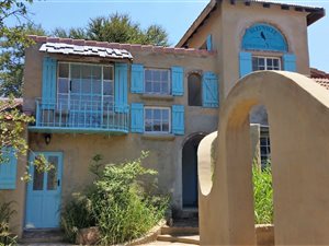 6 Bed House in President Park