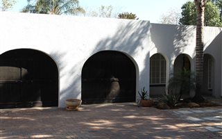 3 Bedroom House in Elma Park